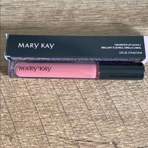 Unlimited lip gloss